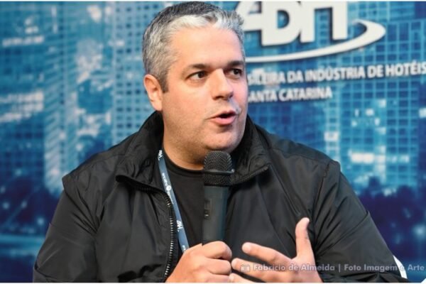 Hotéis de Jurerê in_ no Encatho & Exprotel : participação de Marcel Bicca - feirascomerciais.com