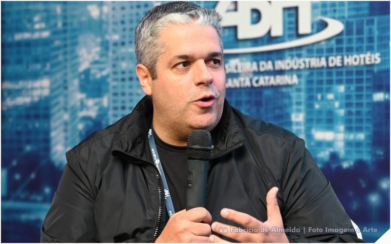 Hotéis de Jurerê in_ no Encatho & Exprotel : participação de Marcel Bicca - feirascomerciais.com